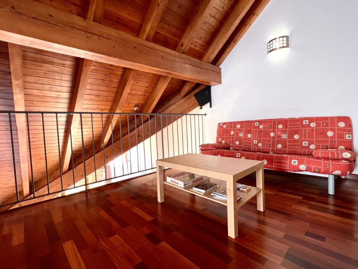 Apartament La Noguera - L'Amfitriona Риальп Экстерьер фото
